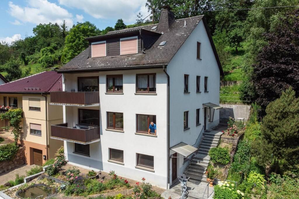 Rheintal-Ferien - 90 Qm Ferienwohnung Mit Wine & Style - Dein Urlaub Am Rhein Niederheimbach Esterno foto