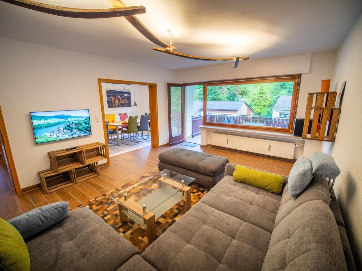 Rheintal-Ferien - 90 Qm Ferienwohnung Mit Wine & Style - Dein Urlaub Am Rhein Niederheimbach Esterno foto