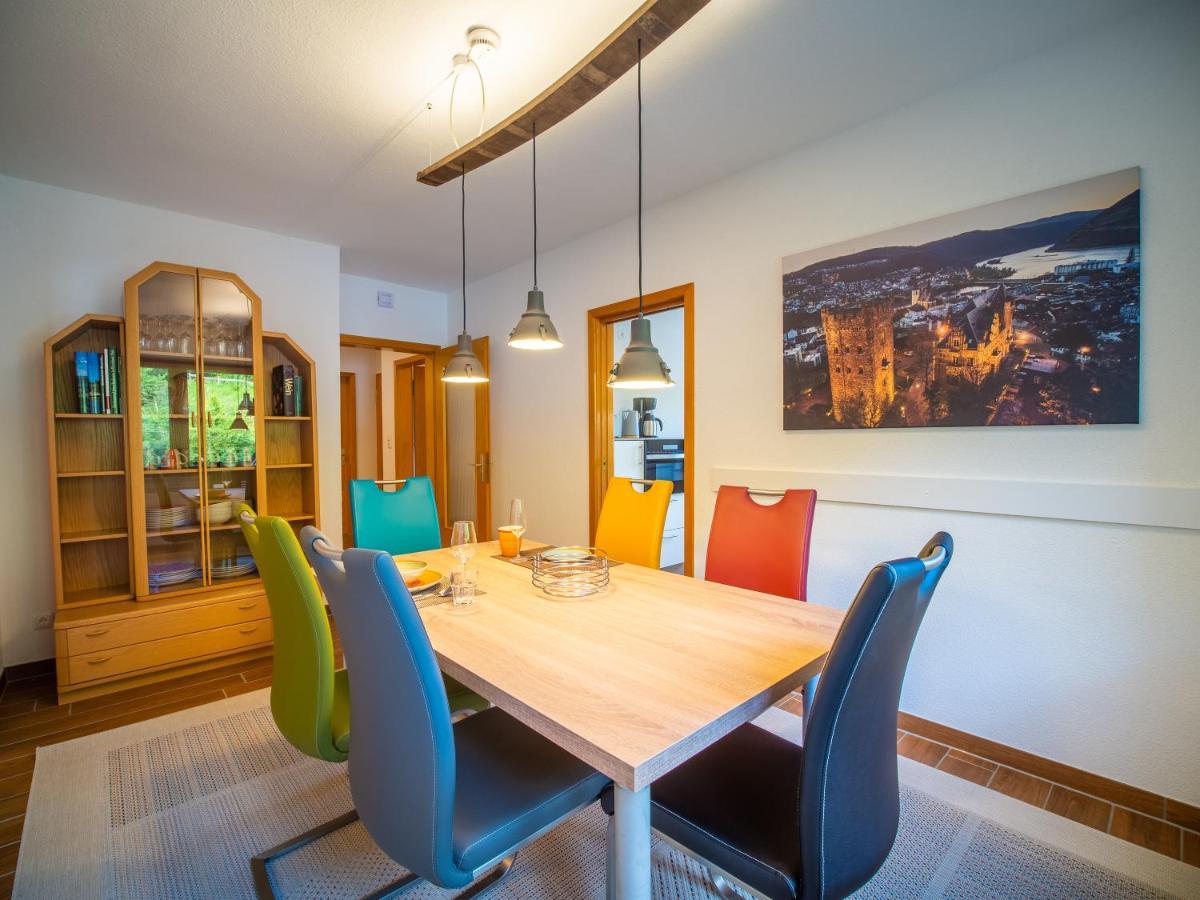 Rheintal-Ferien - 90 Qm Ferienwohnung Mit Wine & Style - Dein Urlaub Am Rhein Niederheimbach Esterno foto