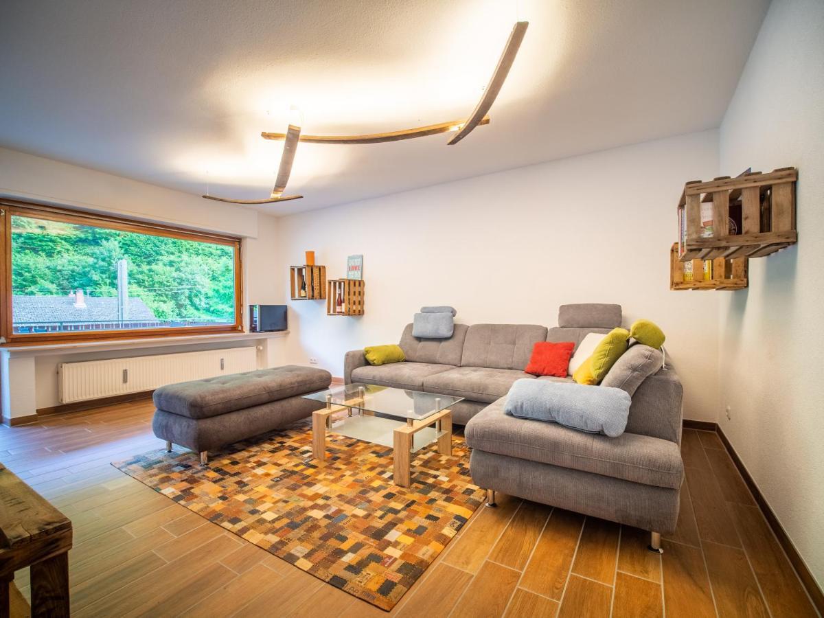 Rheintal-Ferien - 90 Qm Ferienwohnung Mit Wine & Style - Dein Urlaub Am Rhein Niederheimbach Esterno foto
