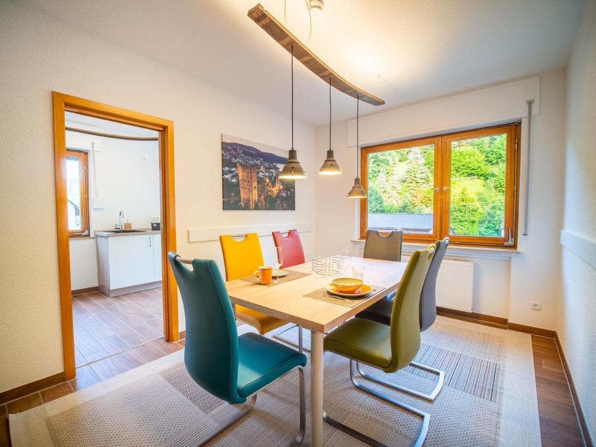 Rheintal-Ferien - 90 Qm Ferienwohnung Mit Wine & Style - Dein Urlaub Am Rhein Niederheimbach Esterno foto