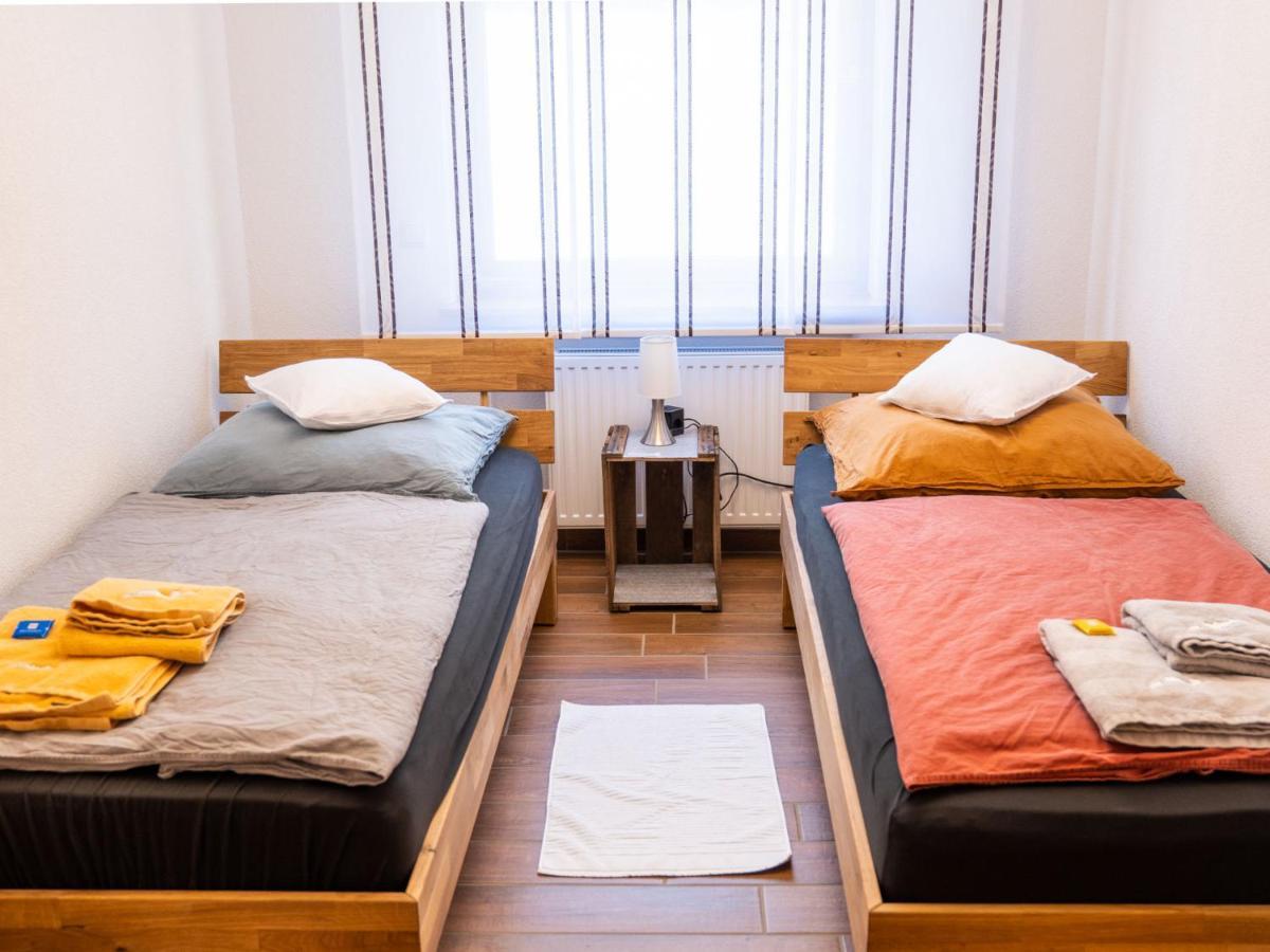 Rheintal-Ferien - 90 Qm Ferienwohnung Mit Wine & Style - Dein Urlaub Am Rhein Niederheimbach Esterno foto