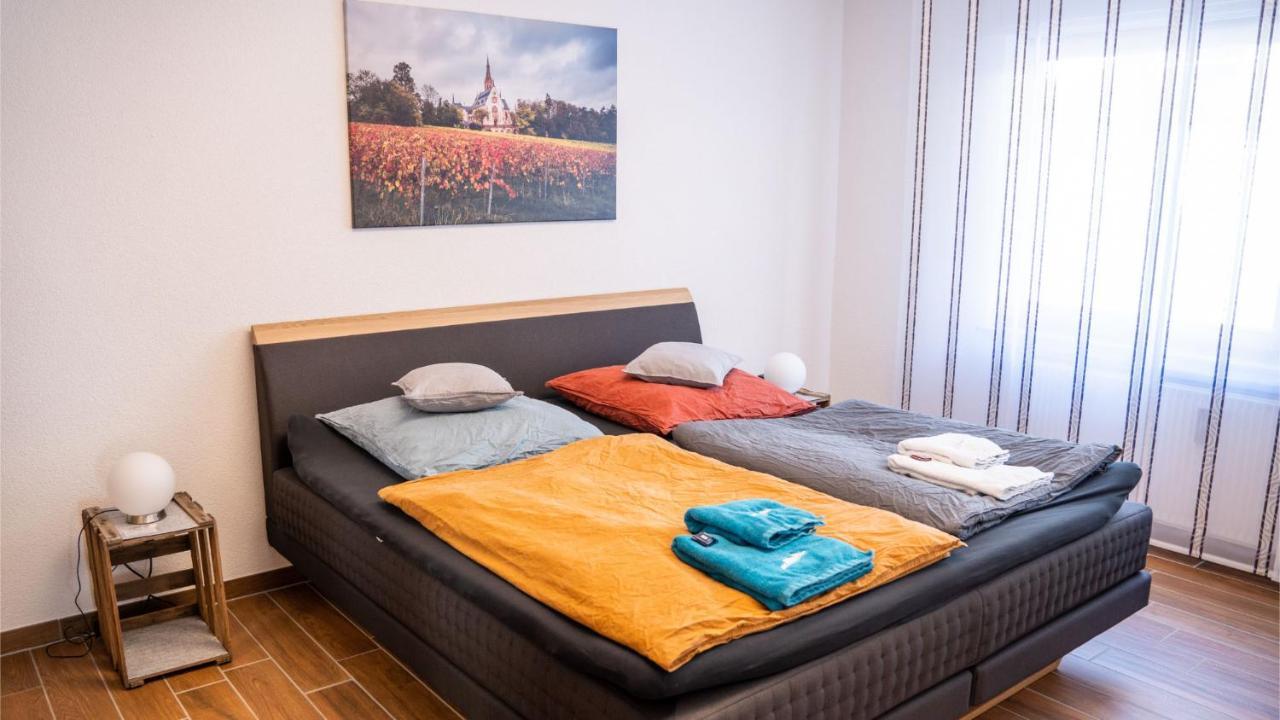 Rheintal-Ferien - 90 Qm Ferienwohnung Mit Wine & Style - Dein Urlaub Am Rhein Niederheimbach Esterno foto